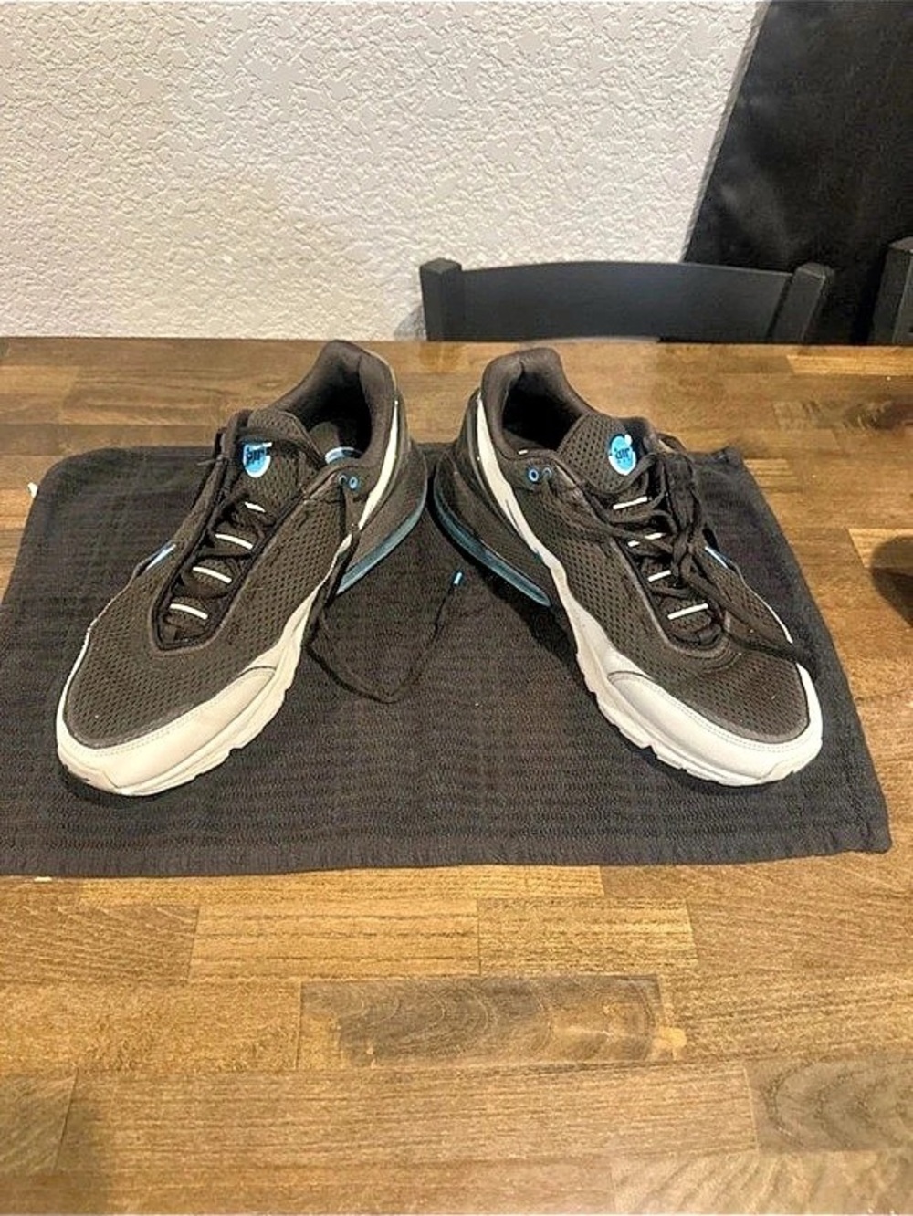 Nike Air Max Torch 4 Black & White Sneakers